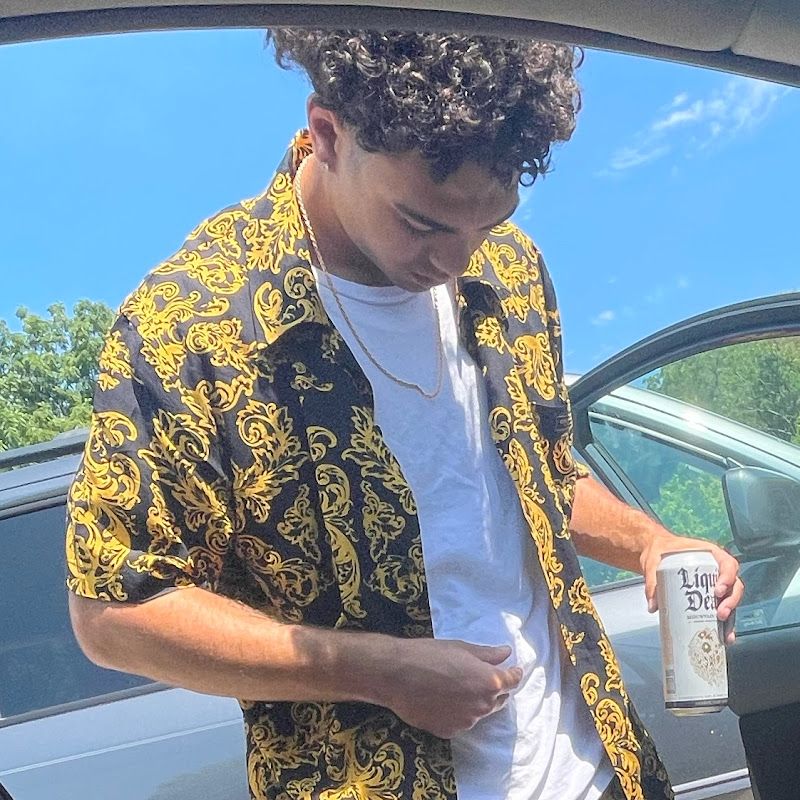 Hire Trading in Rome — Career Advice & Professional Development YouTube creator for sponsorships