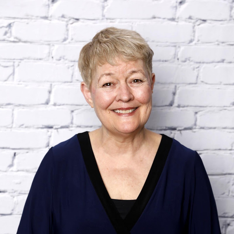 Kathy Terrill- I Love To Be Selling