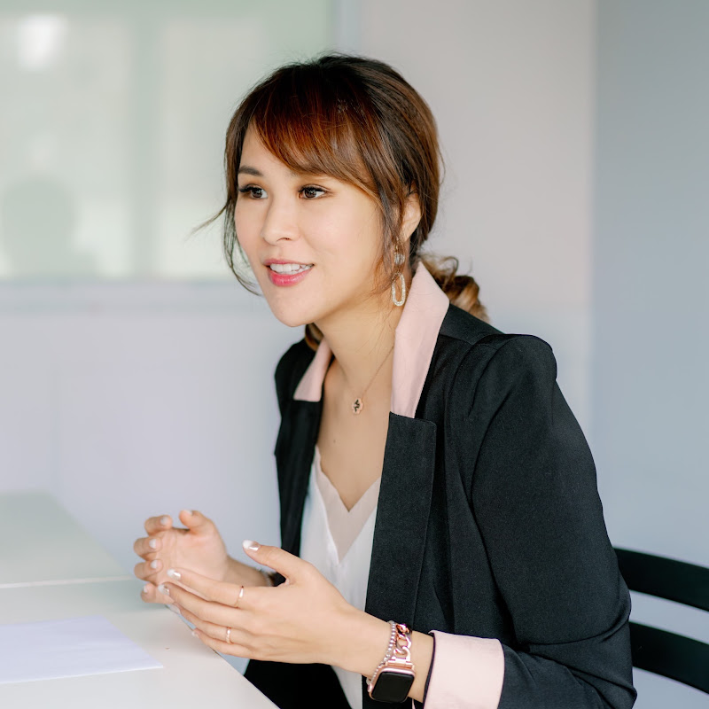 基金小姐姐詹璇依 Logo