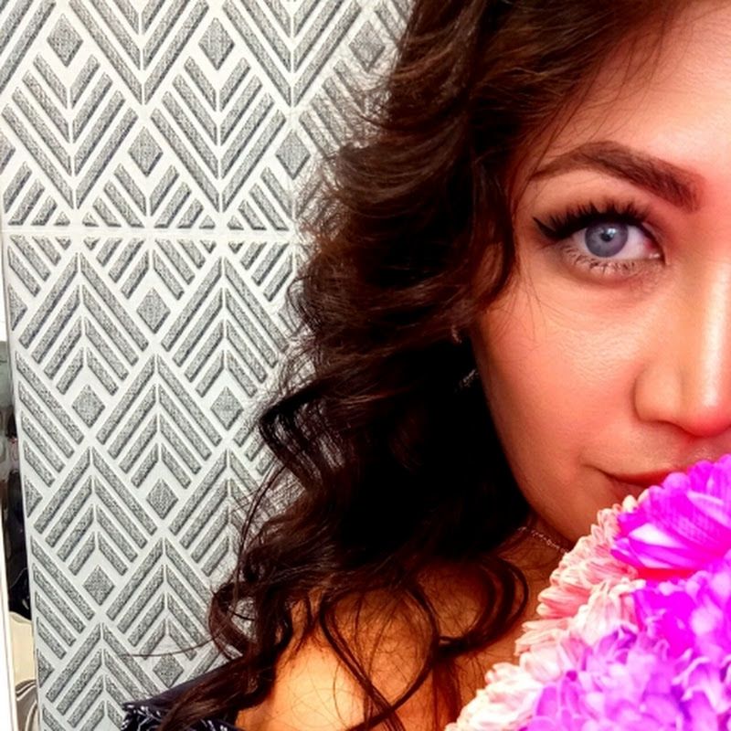 Voevosha Level You Logo