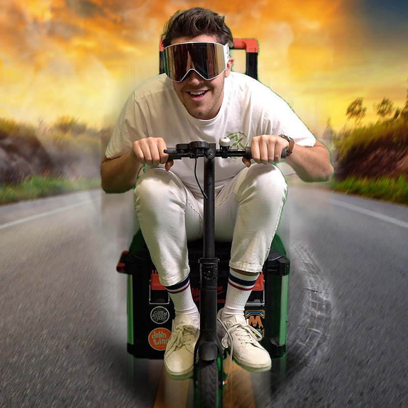 Cory Mac - ØY Electrical Logo