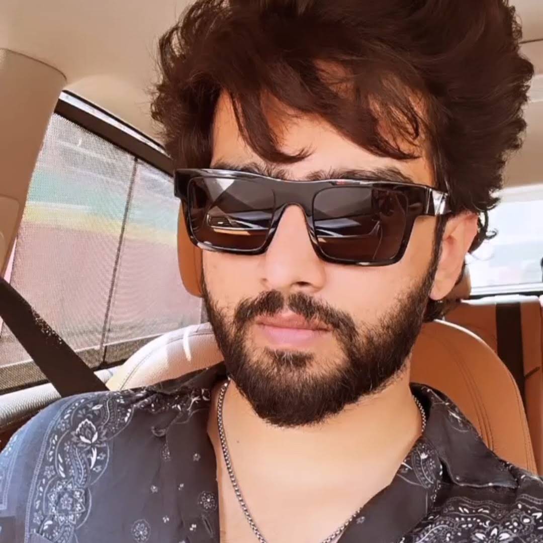 Post from Singers Live Videos