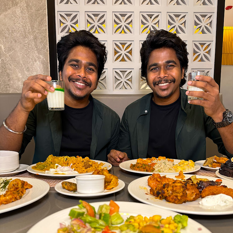 TWIN FOOD DELIGHT