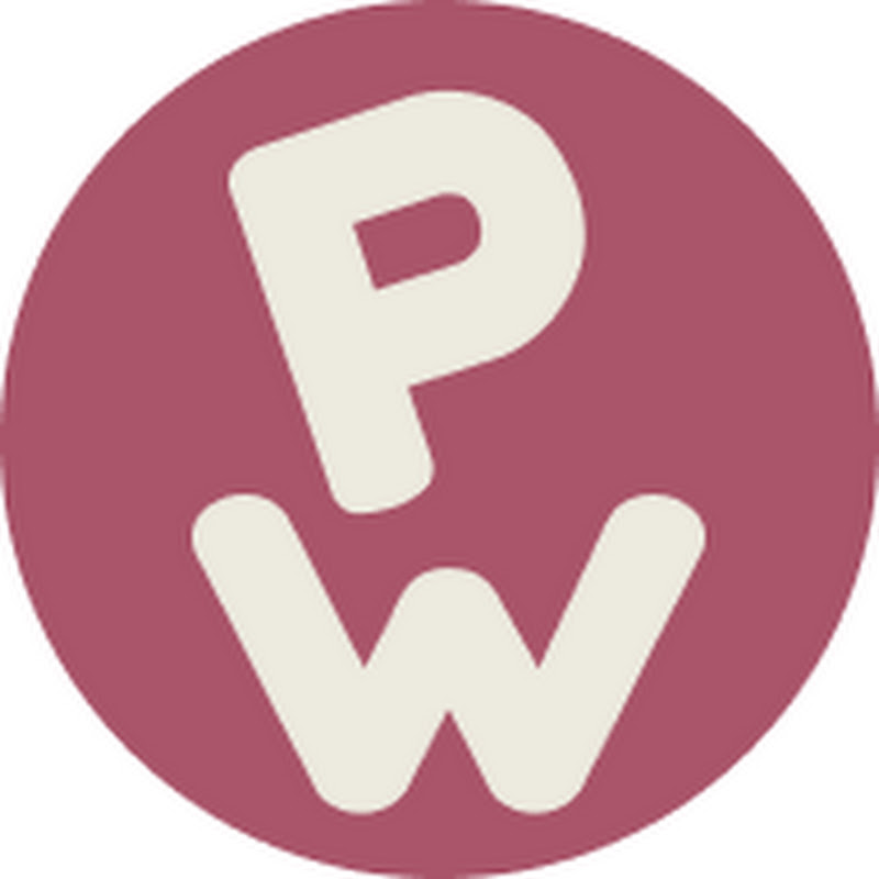 PlotWeaver: Cards of Creation