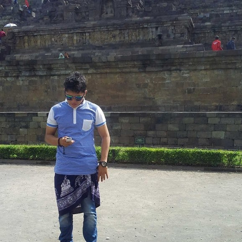 Hire Ari Wibowo — Lifestyle & Vlogs YouTube creator for sponsorships