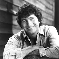 Mac Davis - Topic