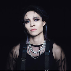 響 (摩天楼オペラ)