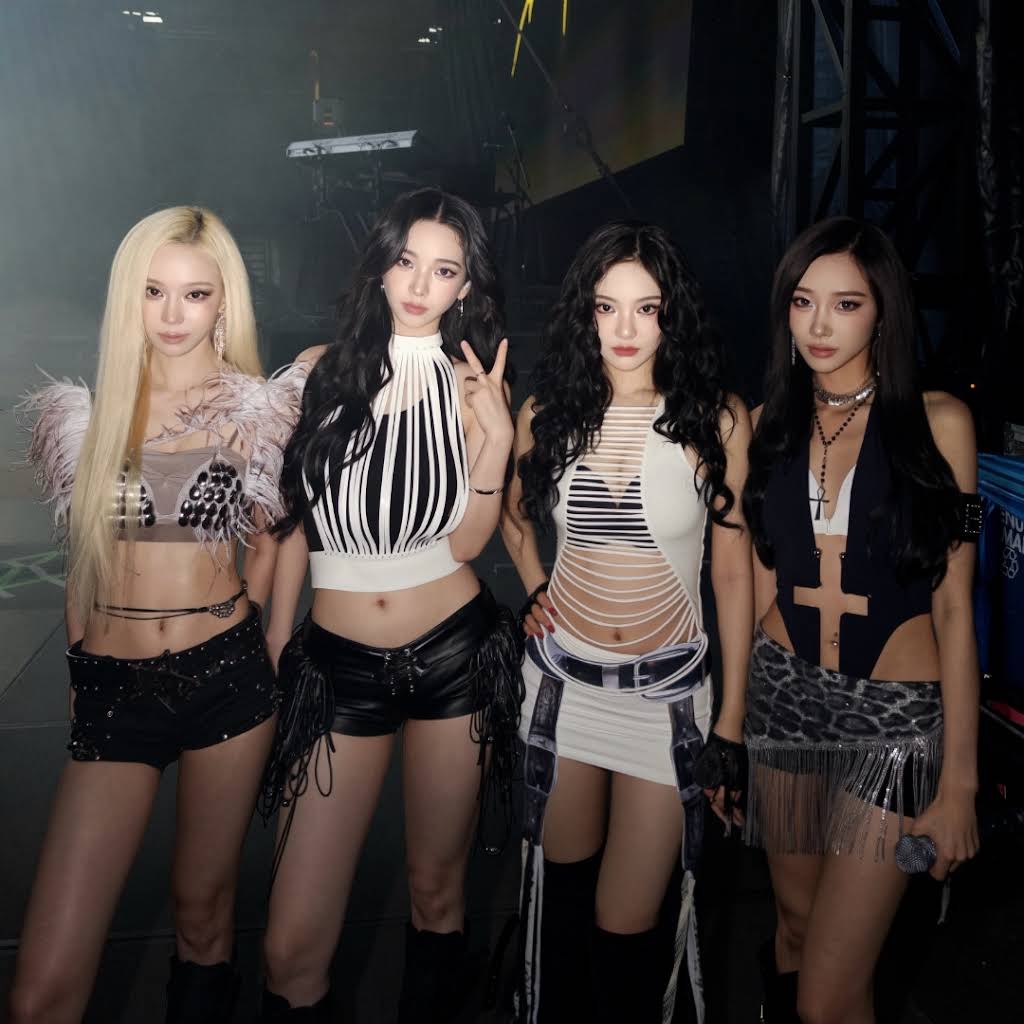 Post from Wink眨宝 momo - YouTube