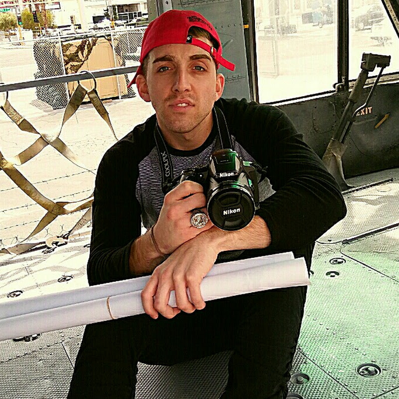 Johnny Free Daily Vlogs.