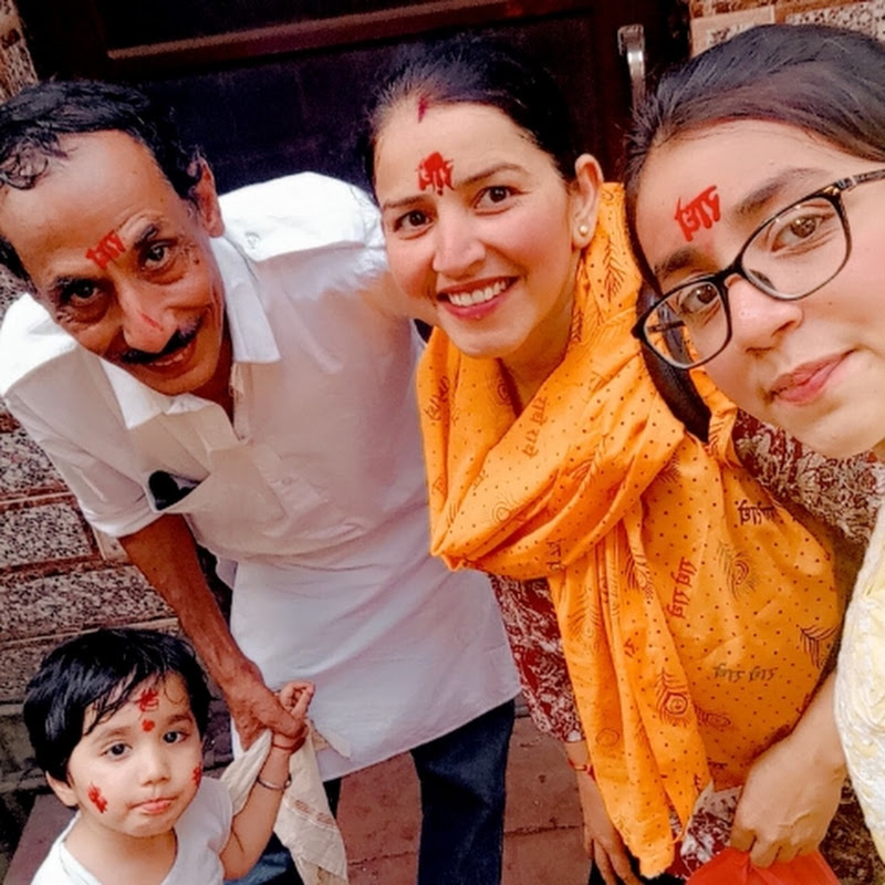Tandon Family