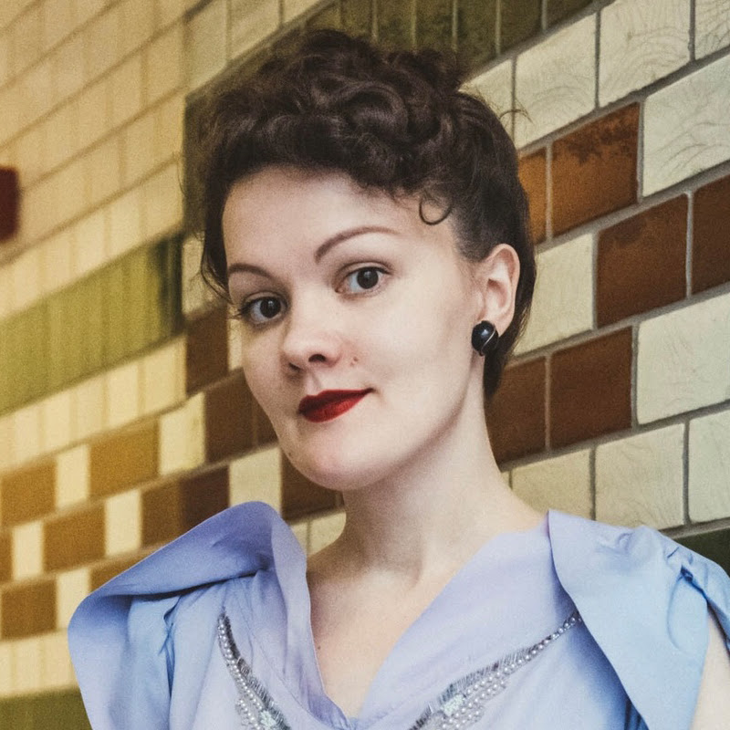 Вязаная маркиза Logo