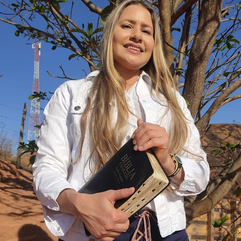 Regiane Gomes Oficial