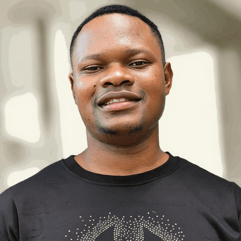 Hire ramassele — Comedy (Sketches, Stand-up, Commentary) YouTube creator for sponsorships