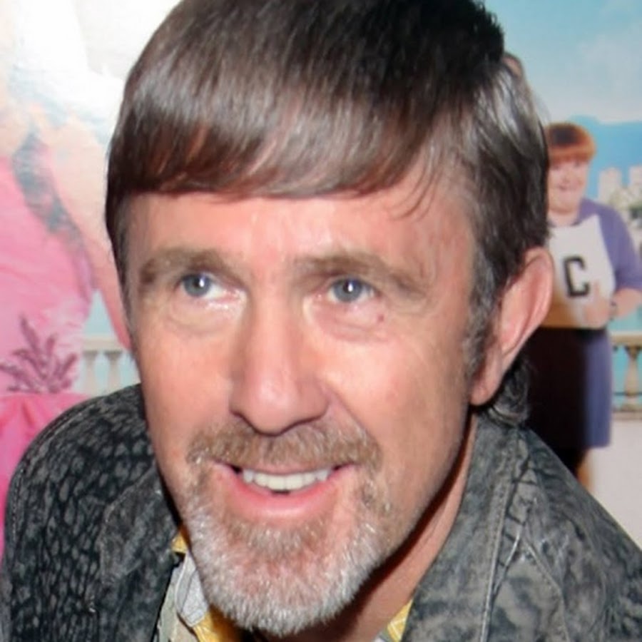 Glenn Robbins Topic YouTube