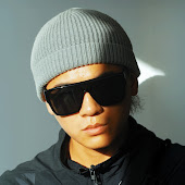 Fly With Johnny Thai