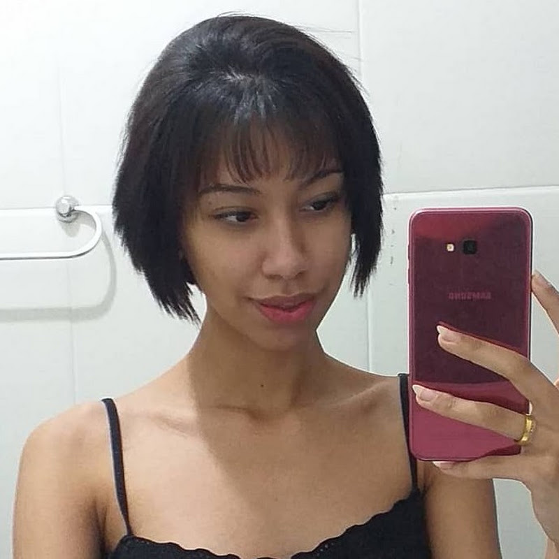 Hello Clau Vieira