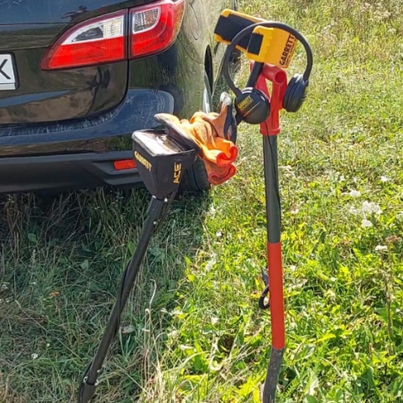 У пошуках монет і старовини