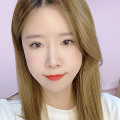 Zhou eats ASMR