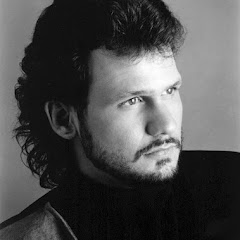 David Slater - Topic