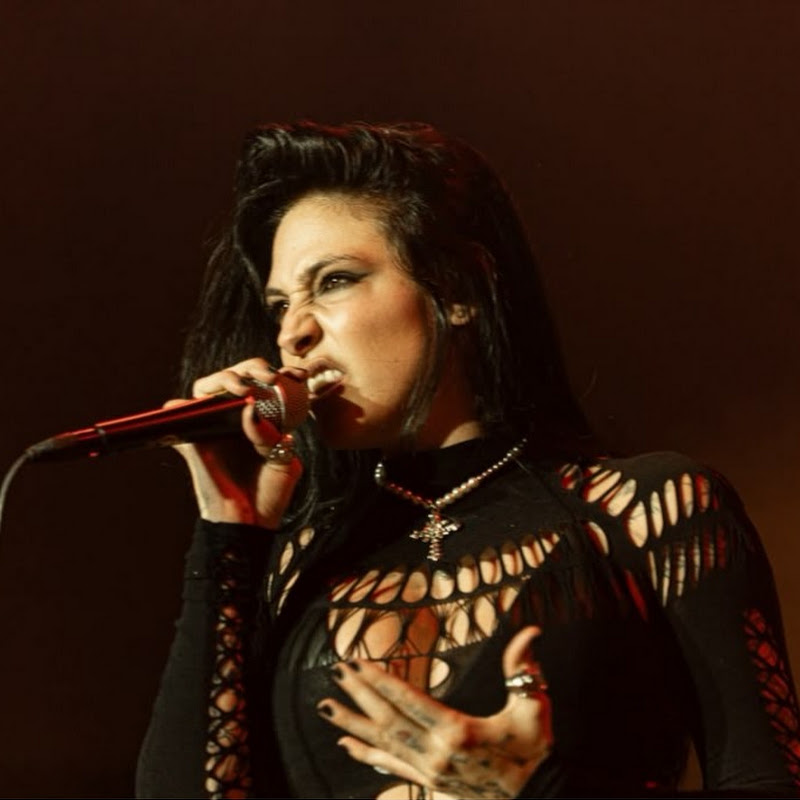 CarmenDeLeonVEVO