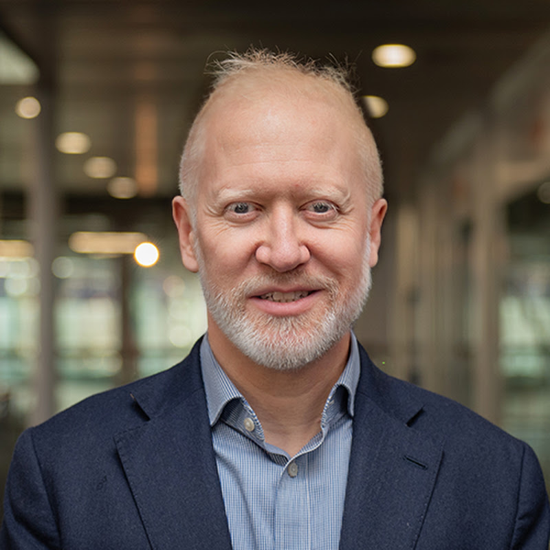 Simon Zutshi