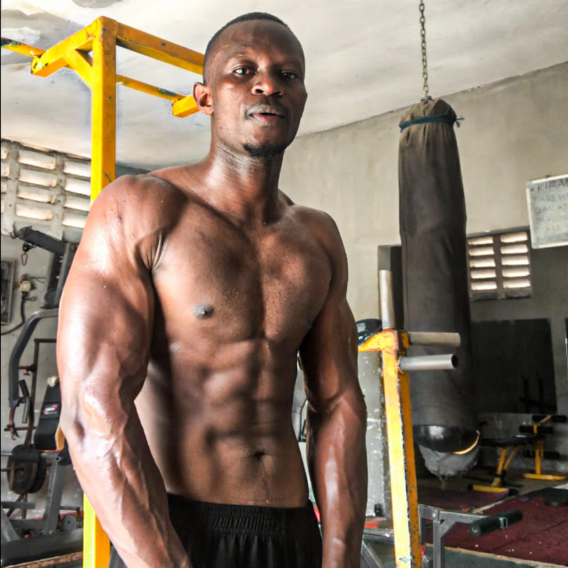 Elly physique