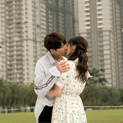 高齢の若い女性 - O