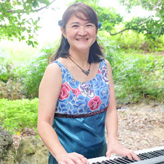 比嘉あかね Akane Higa