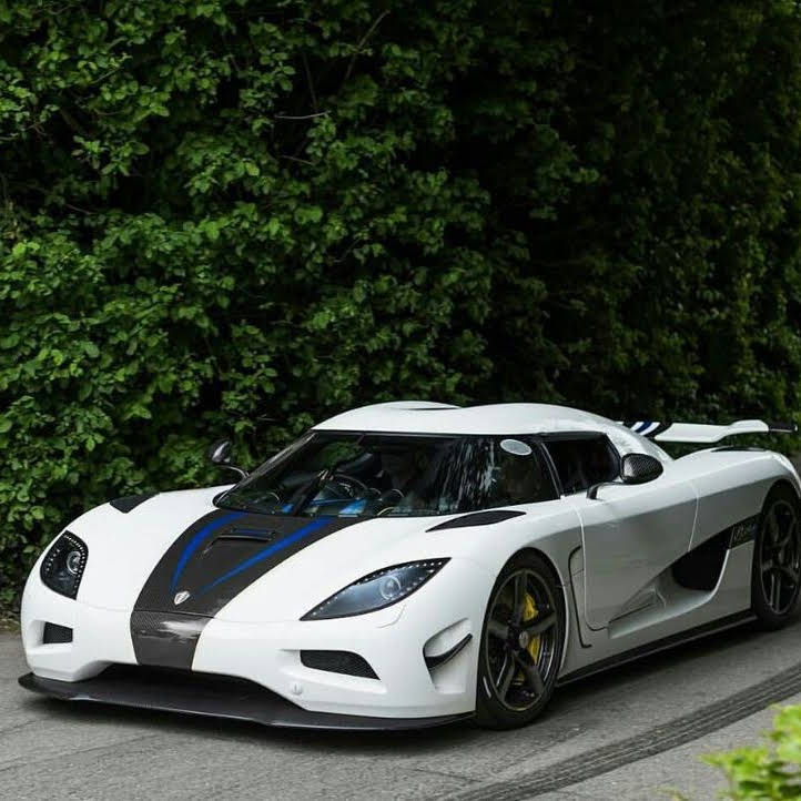 Post from INTO CARS EDITZ