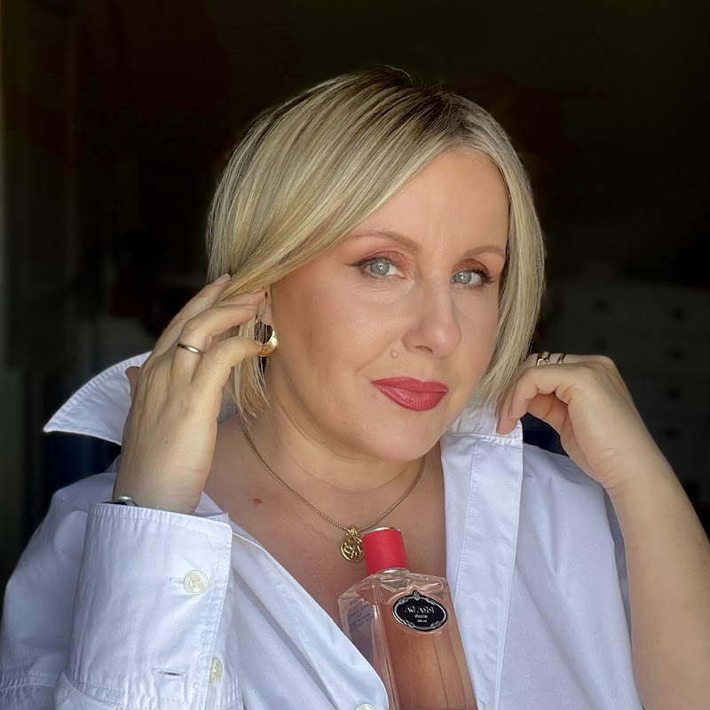 SVETLANA FRANCE 🇫🇷 AESTHETIC VLOG  Logo