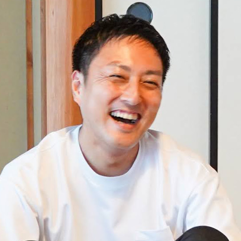 いでランド / 未経験からWEBデザイナー