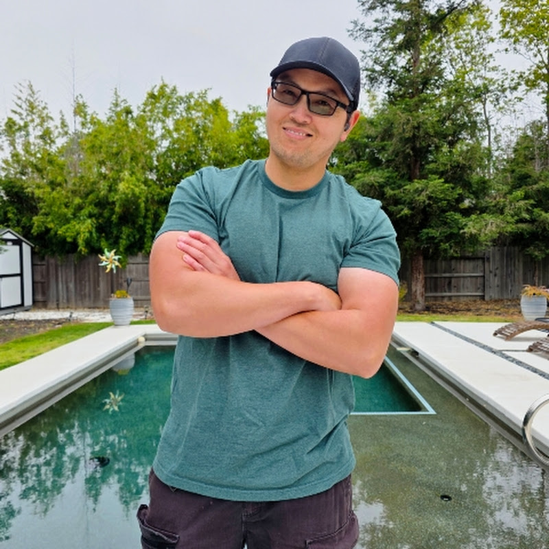 Definitely David Logo