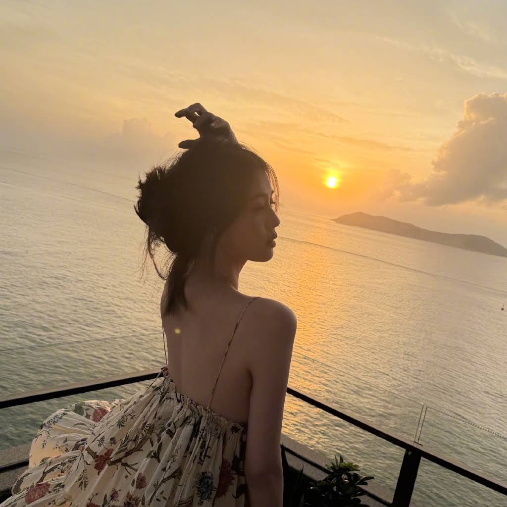 Post from 白鹿News World - YouTube