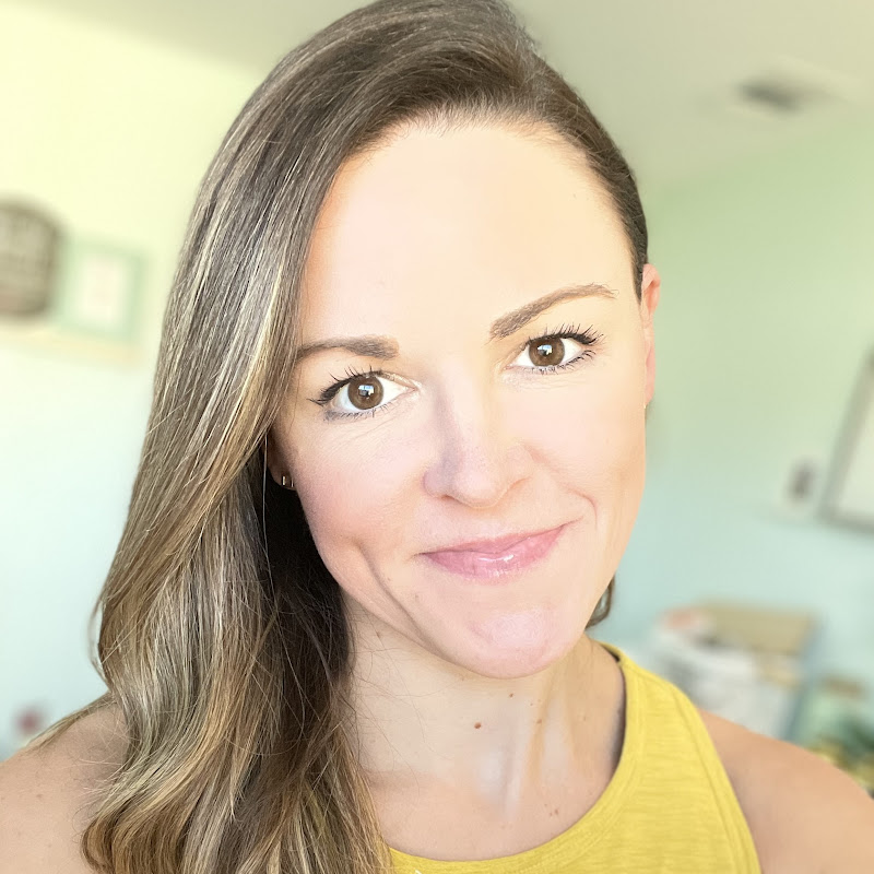 Kelly Bazzle | Creative Curiosity Meets Real Life