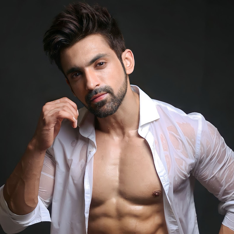 Indian Hotness Alert