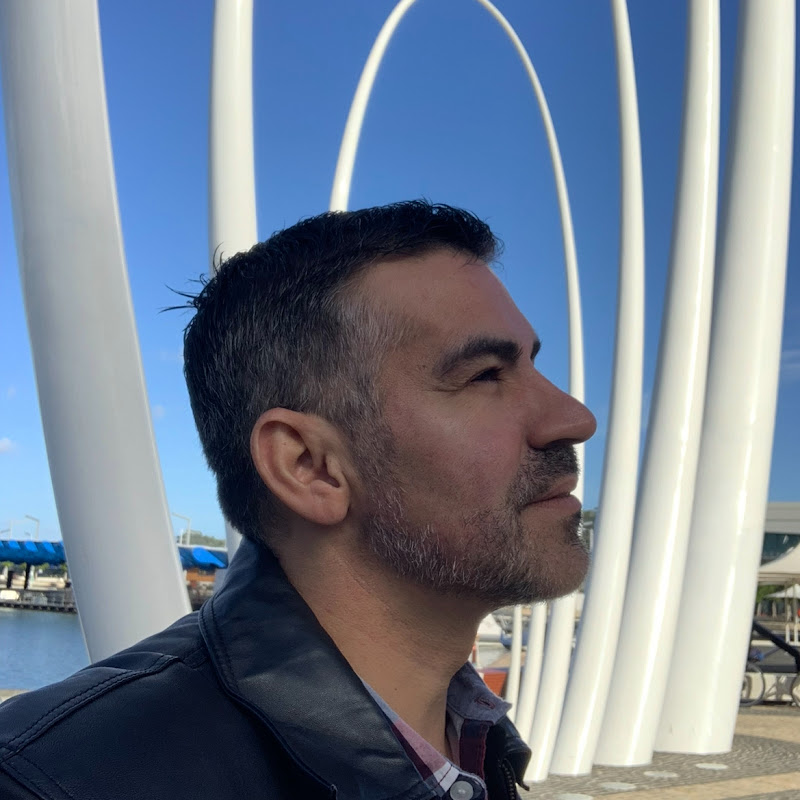 Paulo J Santos