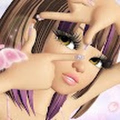 Channel thumbnail for Adrianna