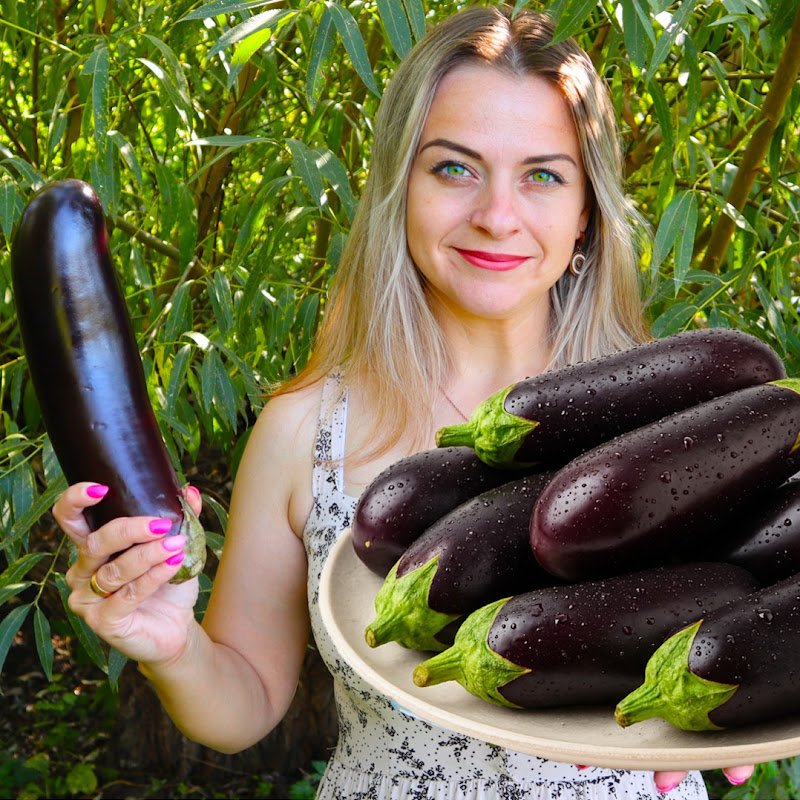 Village cooking with Inna