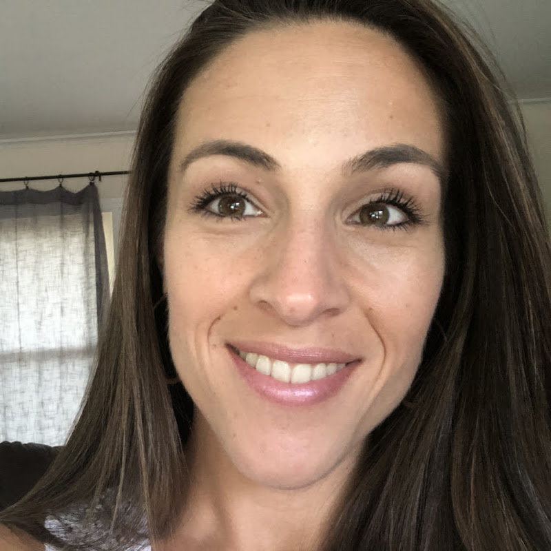 Alana L | The Homesteading Housewife icon