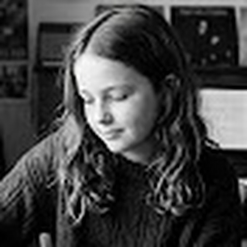 Hire Ava Rivers — Roblox Content YouTube creator for sponsorships