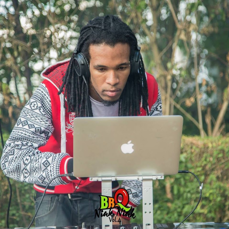 Dj WeeZz Niak