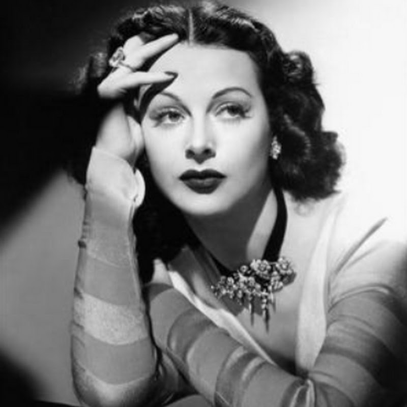 拉不住的風箏 Logo