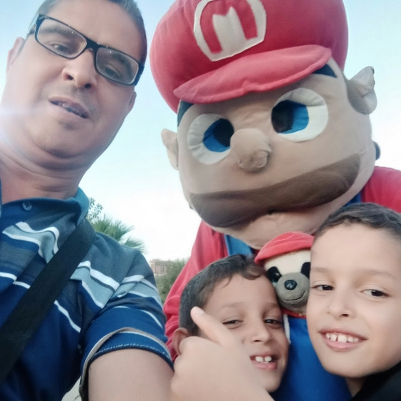 قصص بالذكاء الإصطناعي ونكت مضحكة 