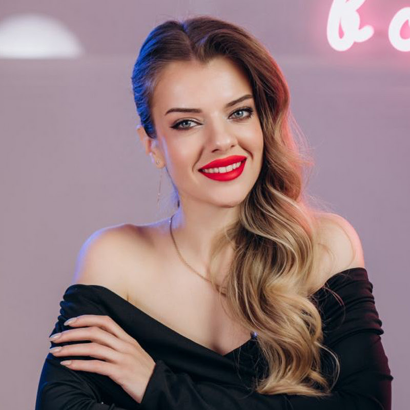 ЗАКОХАНА в себе