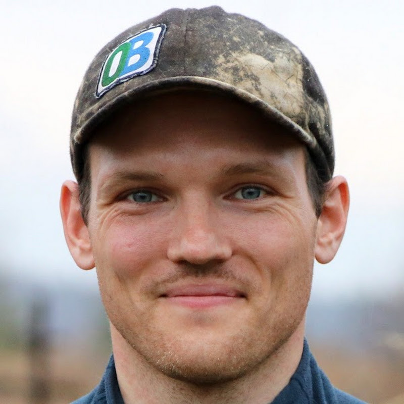 ДОМ В ДЕРЕВНЕ Logo