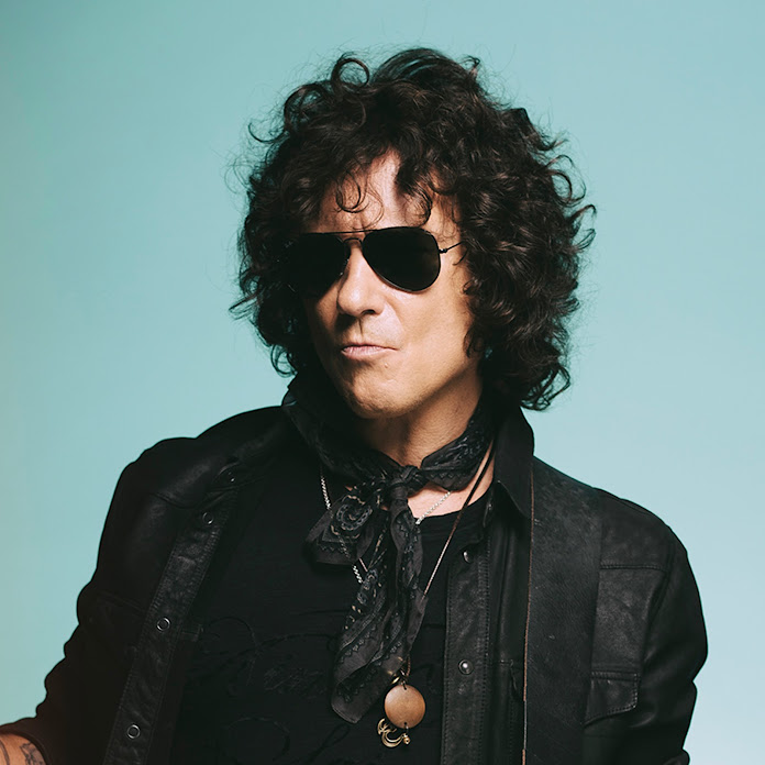 Enrique Bunbury Net Worth & Earnings (2024)