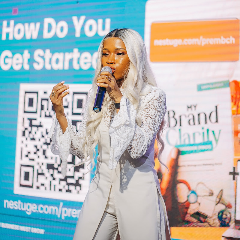 Digital Creator Chic
