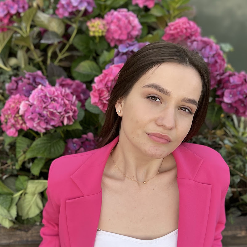 Vella Bella Kiss