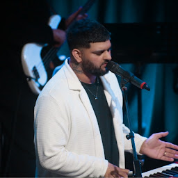 SAM DANIEL photo