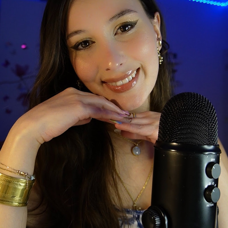 Photo Brunette ASMR